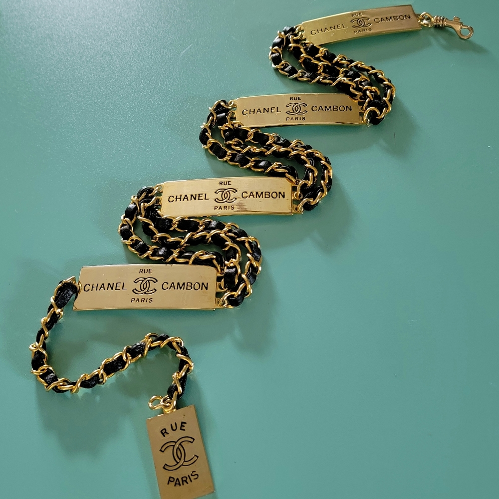1995 Chanel Rue Cambon Paris Rare Black Leather & Gold-Tone Chain Link Belt